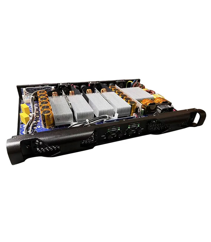 Amplificador DN408 – vista diagonal