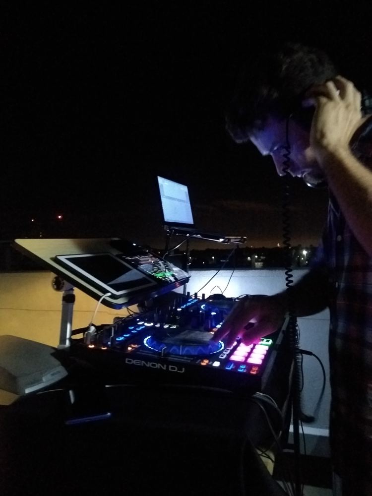 Set nocturno en terraza